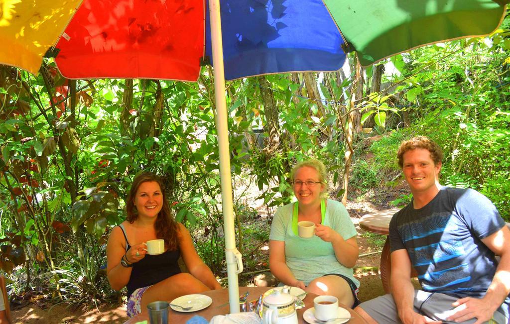 Haniffas Holiday Inn Kandy Dış mekan fotoğraf
