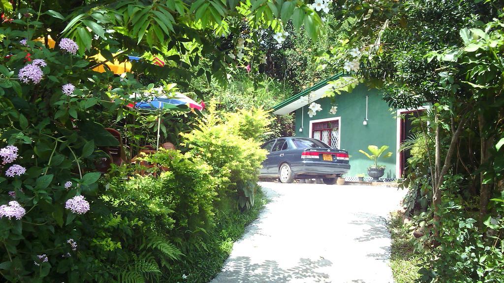 Haniffas Holiday Inn Kandy Dış mekan fotoğraf